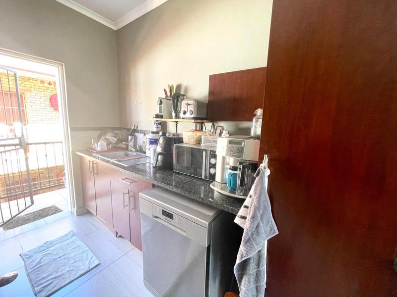 To Let 1 Bedroom Property for Rent in Bult West North West